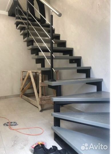 Металлические конструкции для лестниц