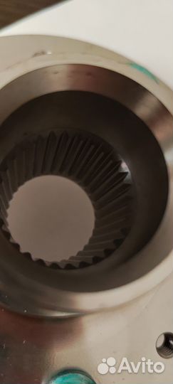 Ступица передняя mazda сх 7 оригинал новая