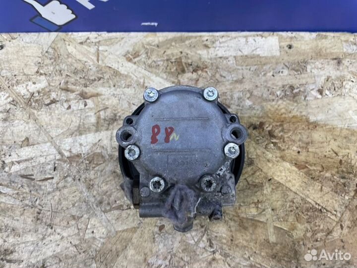 Насос гидроусилителя Nissan Terrano