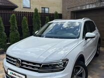 Volkswagen Tiguan 2.0 AMT, 2018, 49 500 км, с пробегом, цена 4 180 000 руб.