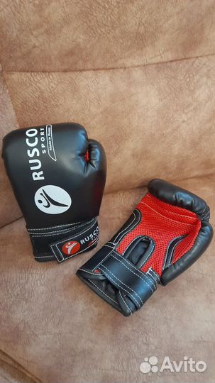 Боксерские перчатки 6