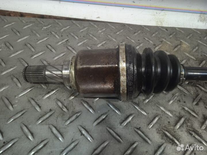 Привод передний правый Nissan Micra K12 CR14DE