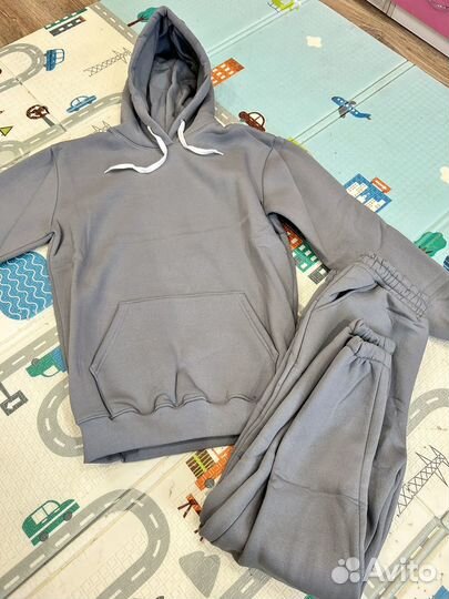 Спортивные костюмы