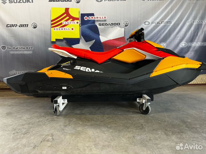 Чехол BRP Sea-Doo Spark Trixx 3UP 295100789