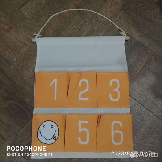 Кармашки на кабинку в садик