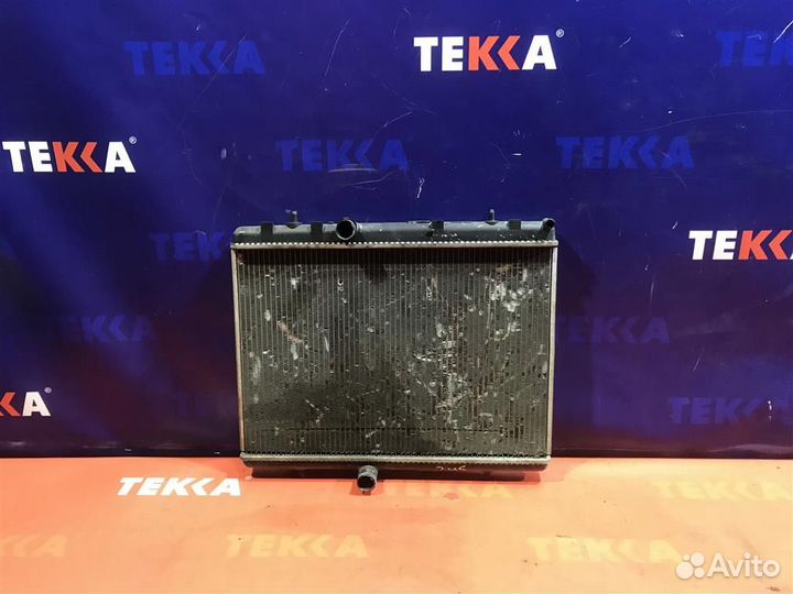 Радиатор охлаждения Пежо 3008 1