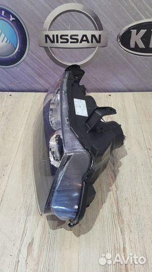 Фара Nissan almera N16 Прав