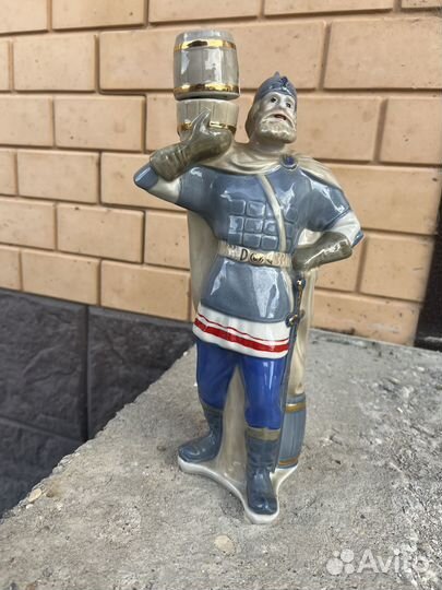 Статуэтка Богатырь СССР