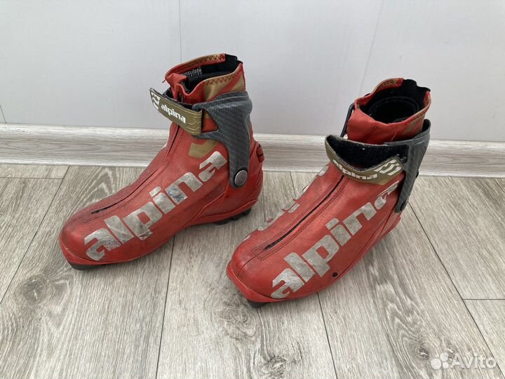 Лыжные ботинки alpina для коньковой ходьбы