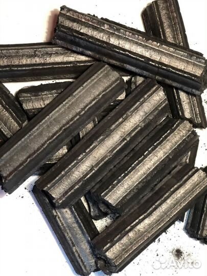 Древесный уголь в брикетах