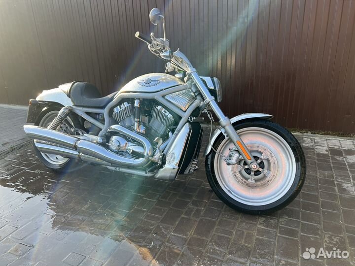 Harley-Davidson V-ROD