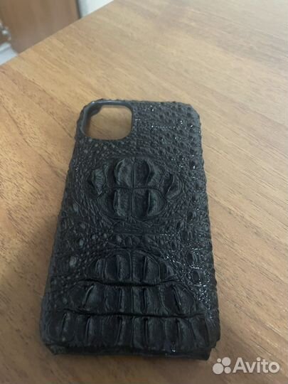 Чехол на iPhone 11 крокодил