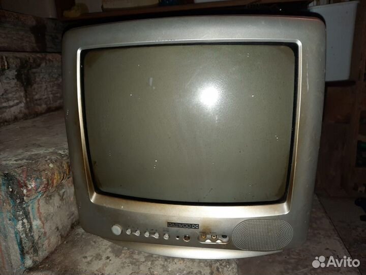 Телевизор Daewoo б/у