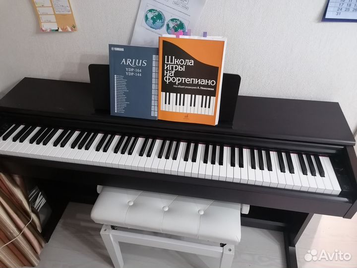 Цифровое пианино yamaha ydp-144R