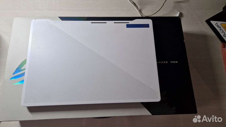Asus rog zephyrus g14