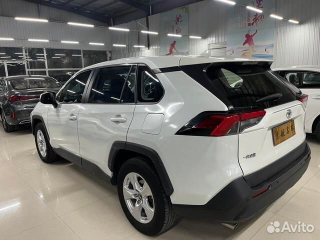 Toyota RAV4 2.0 CVT, 2020, 45 000 км