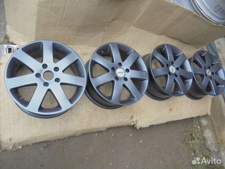 Литые диски Autec VAG 7J R16 ET45 5X112