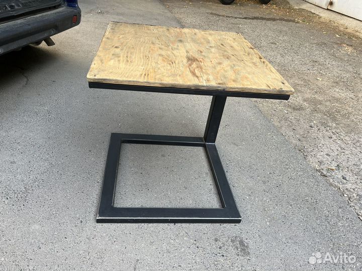 Кофейный столик