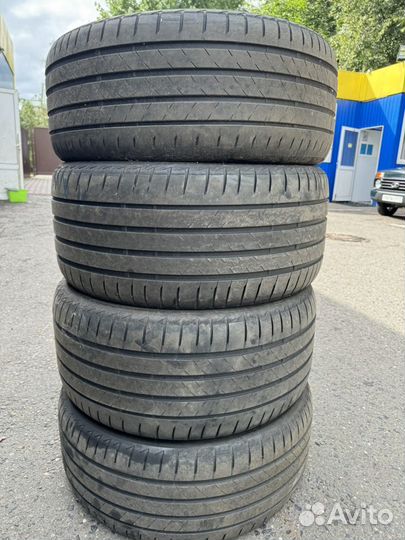 Bridgestone Turanza T005 285/35 R20 101