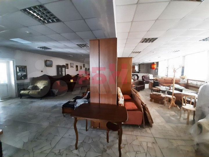 Помещение возле метро 490.8 м2