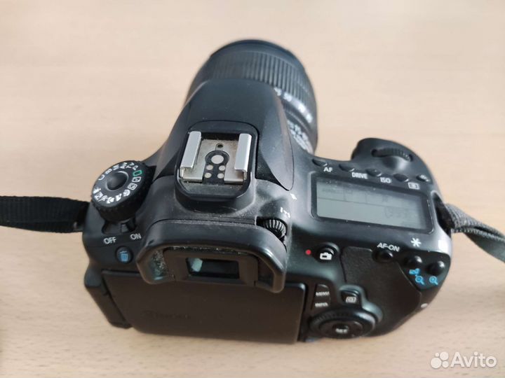 Зеркальный фотоаппарат canon 60d