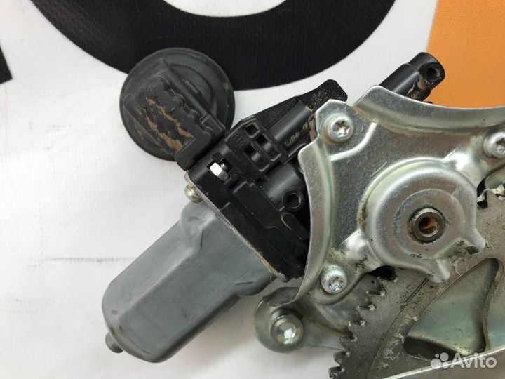 Стеклоподъемный механизм Toyota Corolla E150 задни