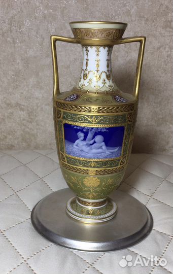 Ваза фарфоровая кпм