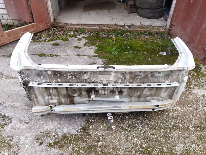 Бампер, пороги, ноускат, крыша на toyota Mark 2