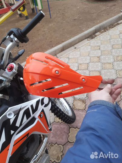 Защита рук на эндуро