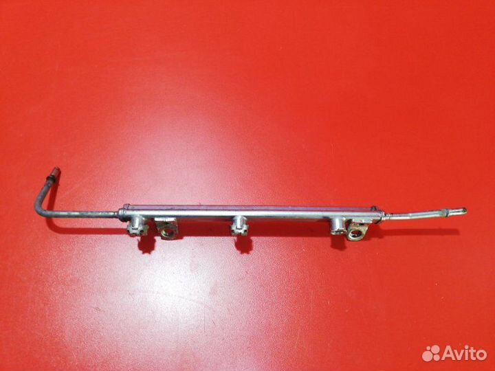 Рейка топливная правая Mitsubishi Pajero V97W 6G75