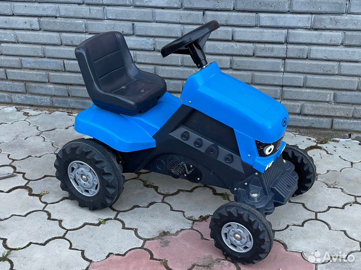 Синий трактор