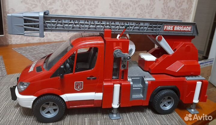 Пожарная машина bruder