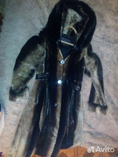 Продам мутоновую шубу