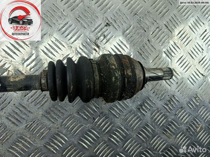 Полуось передняя левая б/у Opel Vectra B