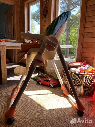 Детский стульчик для кормления chicco