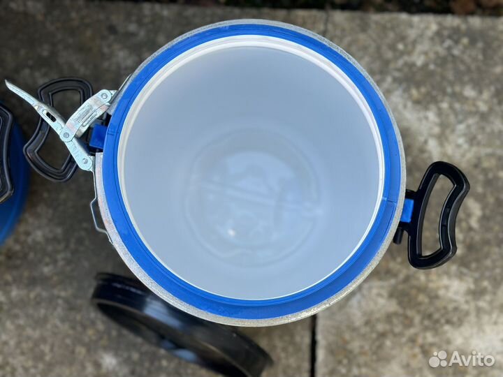 Бочка пластиковая пищевая двухслойная 35 литров