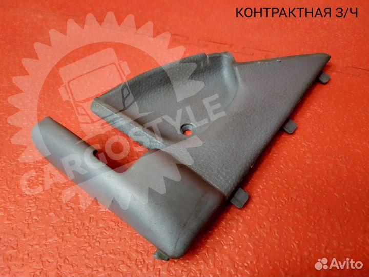 Накладка ручки LH двери MMC Fuso Canter 4M50 E3/4