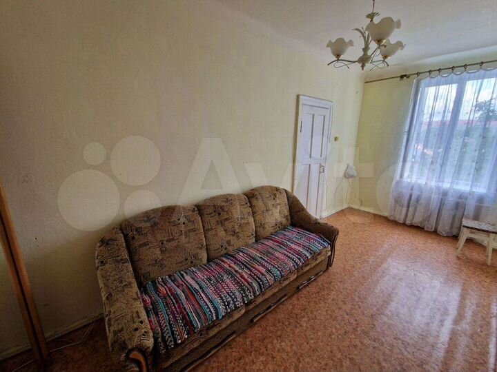 2-к. квартира, 47 м², 3/3 эт.