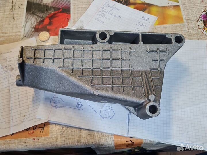 Кранштейн опоры двс ваз 1118 правый