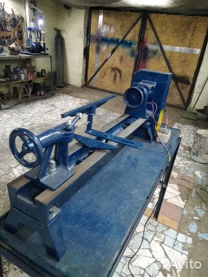 Токарный станок