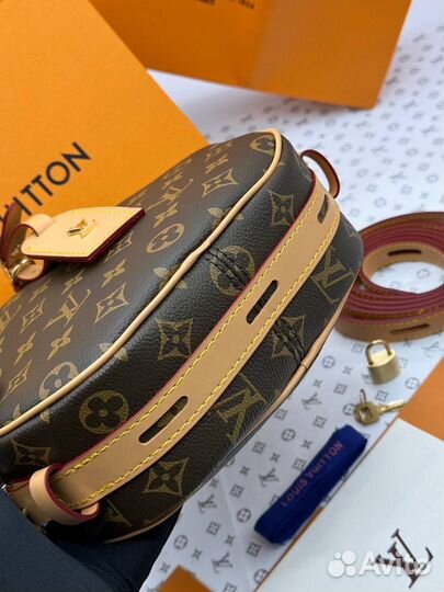 Сумка Louis Vuitton через плечо