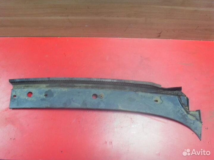 Решетка стеклоочистителей 464579 Volvo 440 Вольво