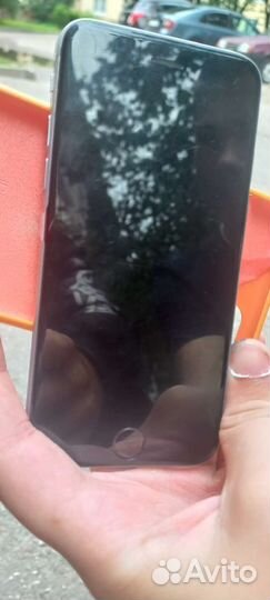 Телефон iPhone 6s
