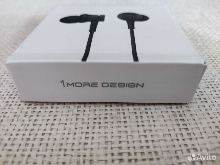 Наушники Xiaomi Mi In-Ear Headphones Basic
