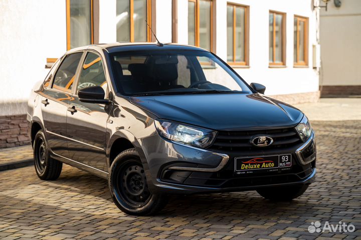 LADA Granta 1.6 МТ, 2019, 120 000 км
