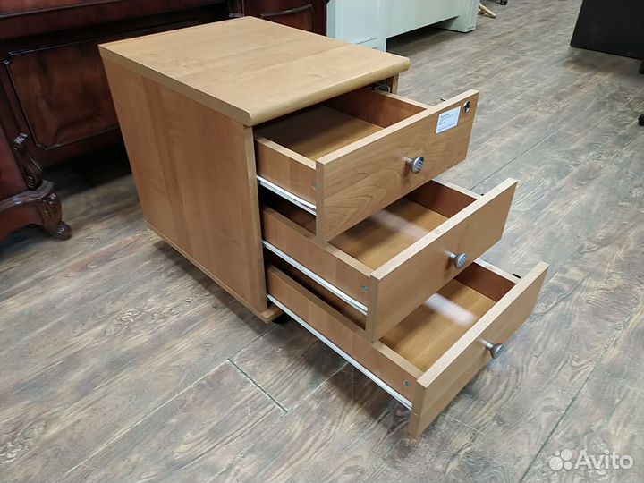 Тумба подкатная 3 ящ. б/у 43х54х56 09263-олх