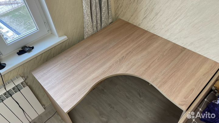 Стол угловой