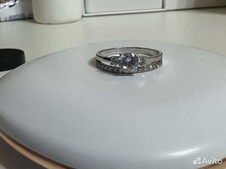 Серебряное кольцо