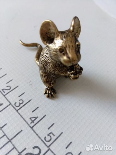 Мышонок металл