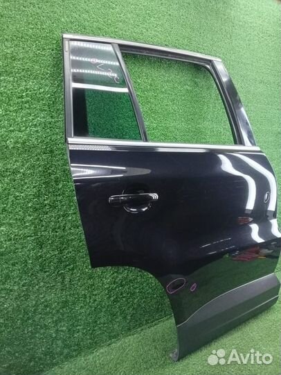 Дверь задняя правая Volkswagen Tiguan Код краски: